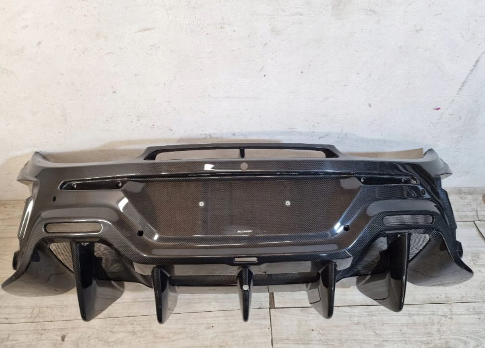 McLaren 600LT carbon rear diffuser & bumper - Image 2